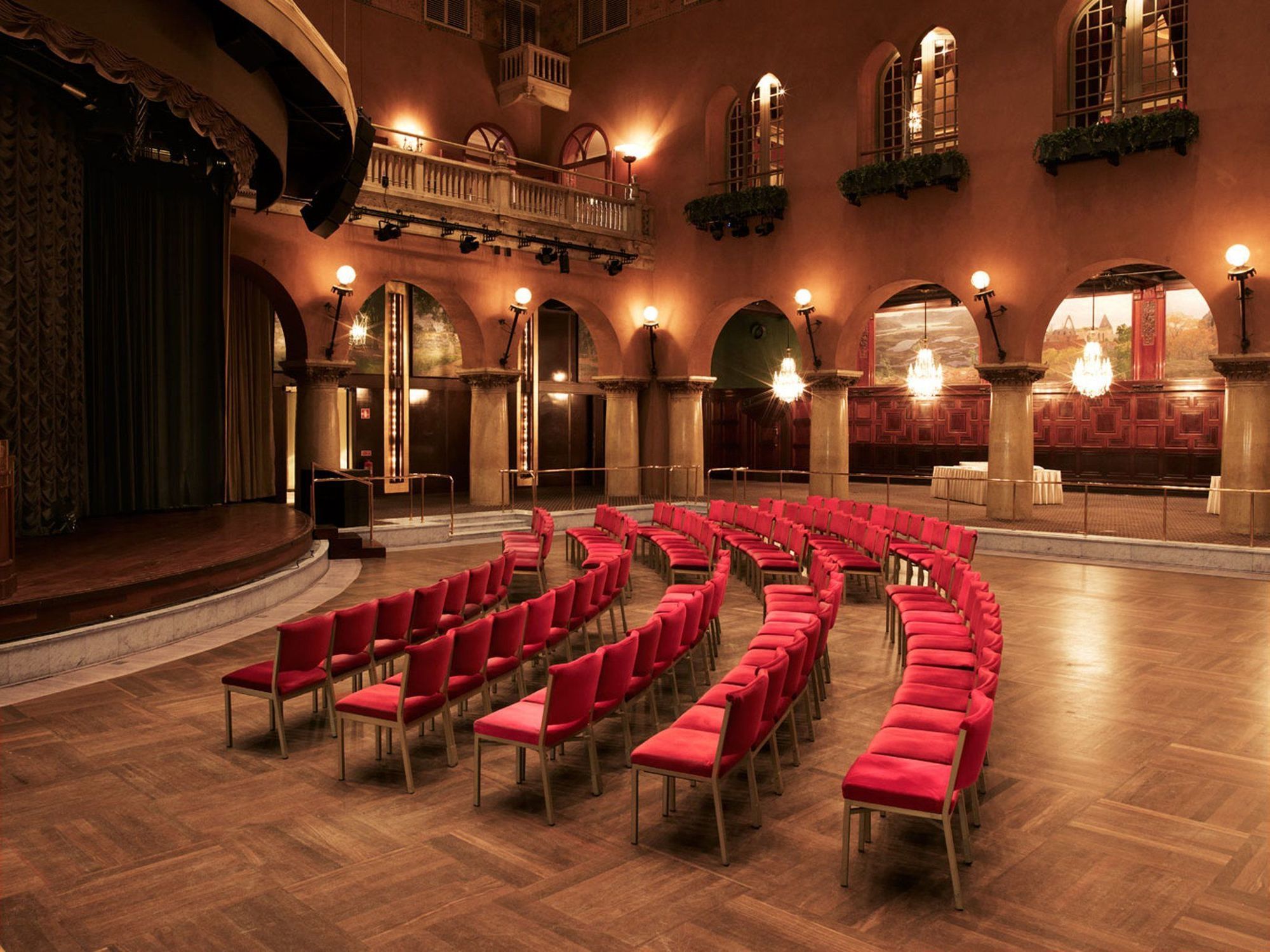 Grand Hotel Stoccolma Servizi foto The interior of the main auditorium